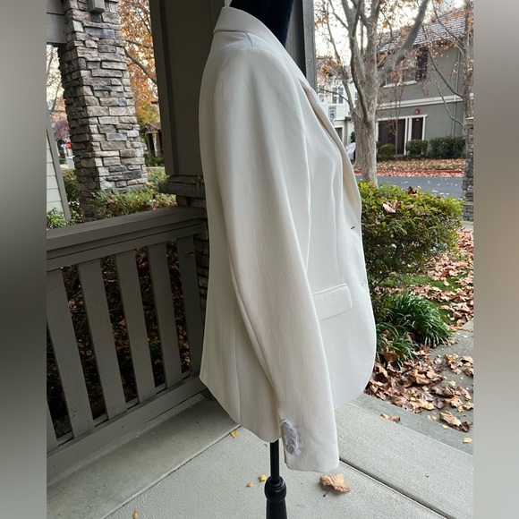 Wilfred by Aritzia Blazer - Picture 2 of 6